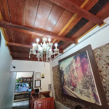 Pensión New Casa Dora Cartagena