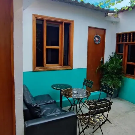 Pensión New Casa Dora Cartagena