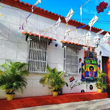 Pensión New Casa Dora *